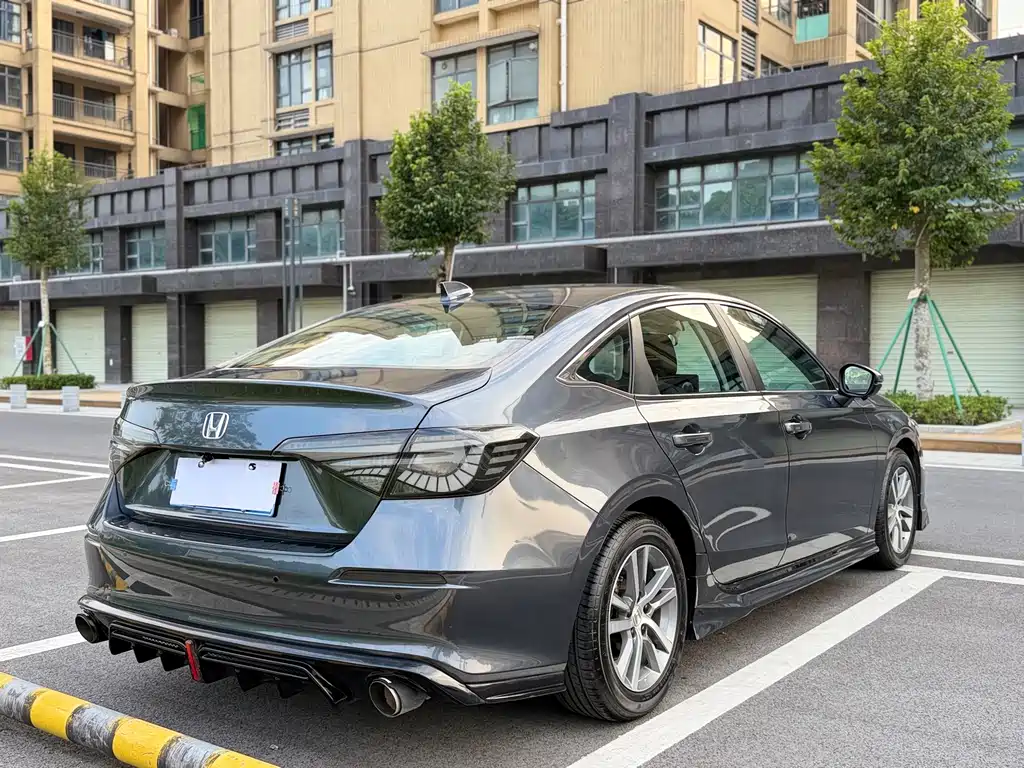 Honda Civic — миниатюра 7
