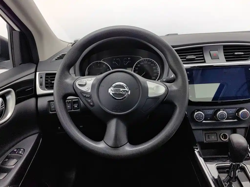 Nissan Sylphy — миниатюра 11
