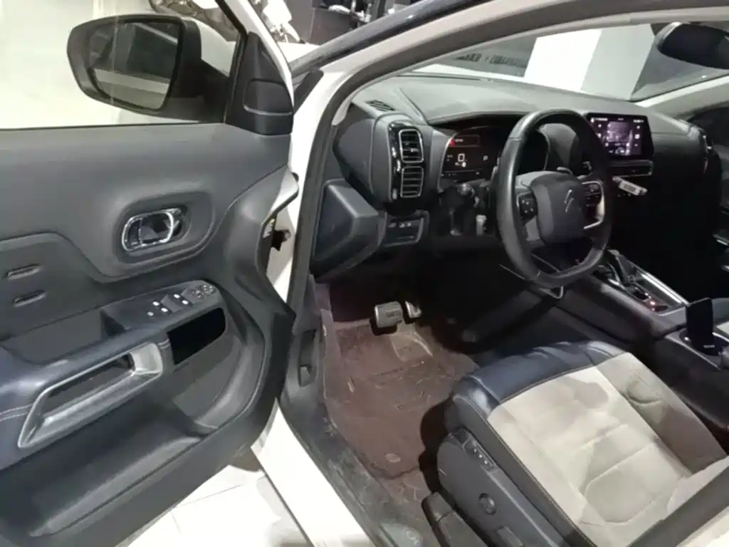 Citroen C5 AIRCROSS — миниатюра 16