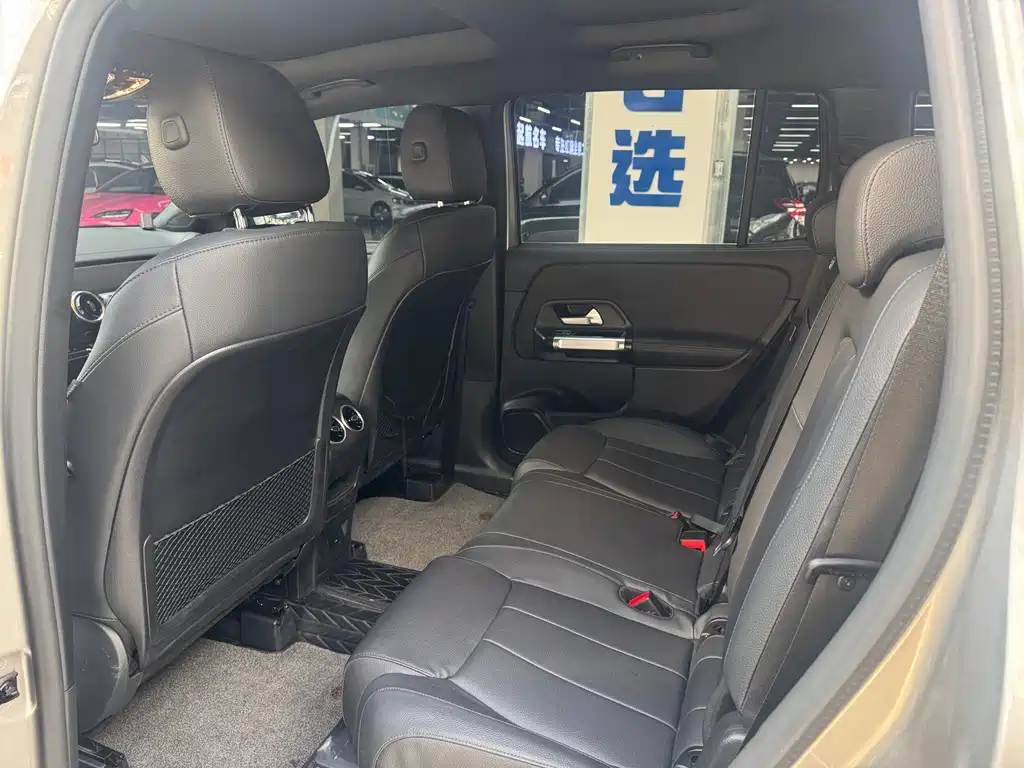 Mercedes-Benz GLB — миниатюра 6