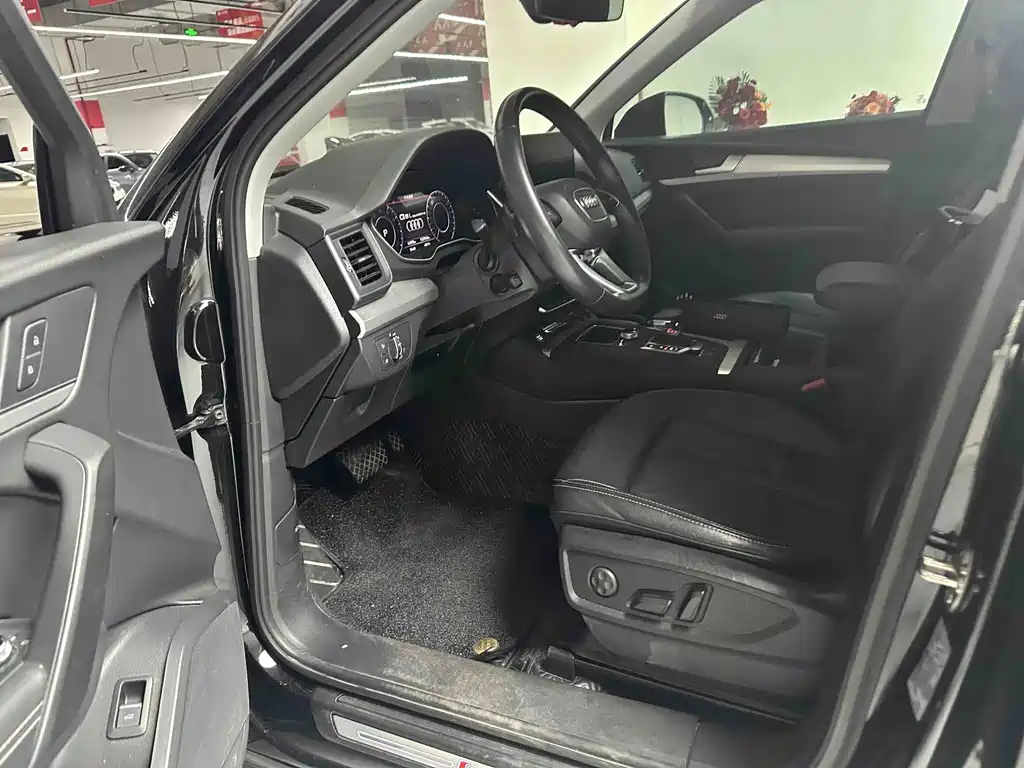 Audi Q5L — миниатюра 5