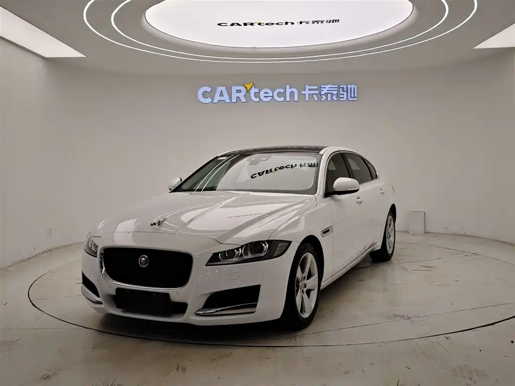 Jaguar XFL 2020