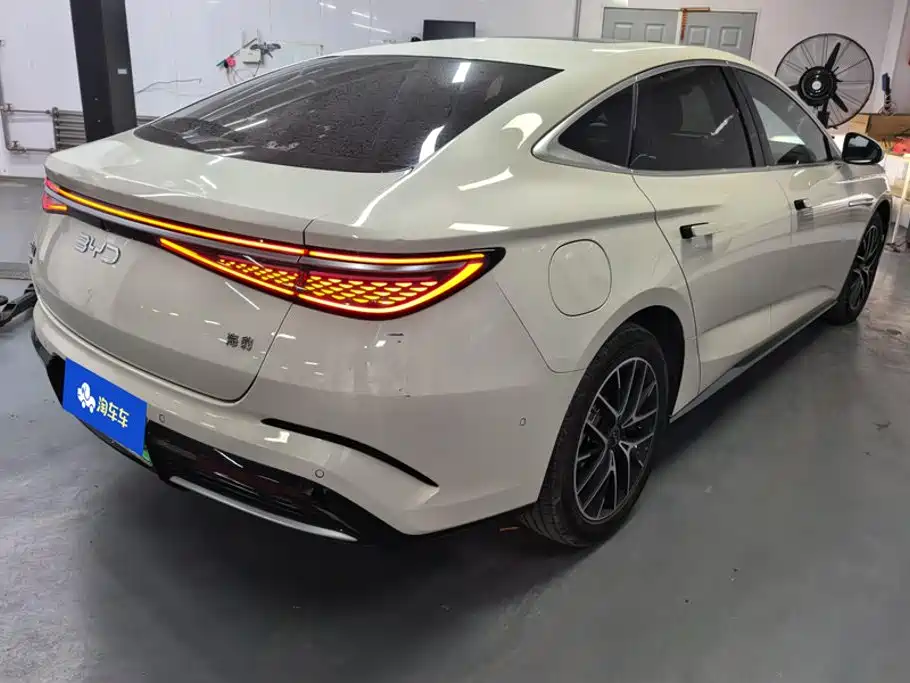 BYD Seal — миниатюра 3