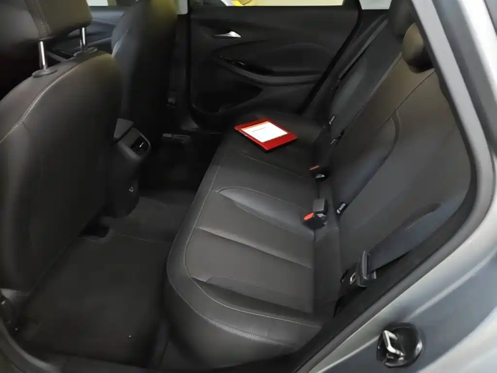 Buick Verano — миниатюра 17