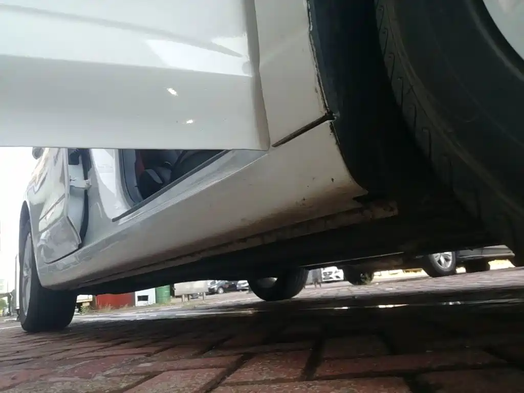 Roewe i5 — миниатюра 21