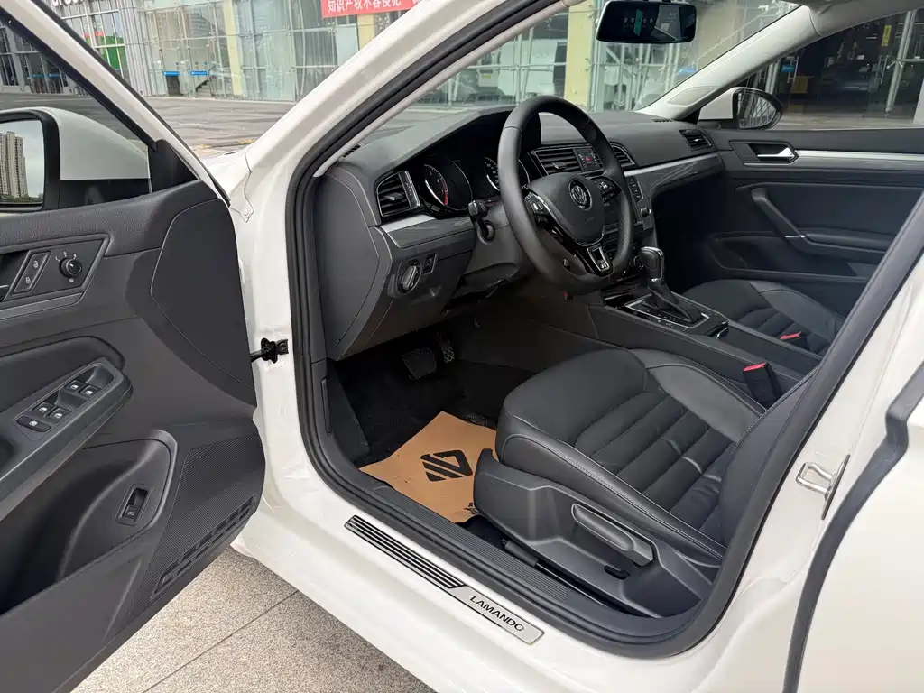 Volkswagen Lamando — миниатюра 6