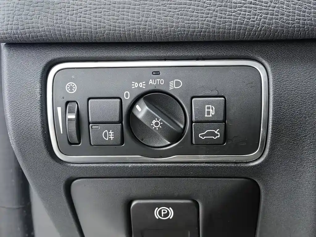 Volvo XC60 — миниатюра 21