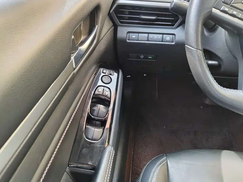 Nissan Teana — миниатюра 14