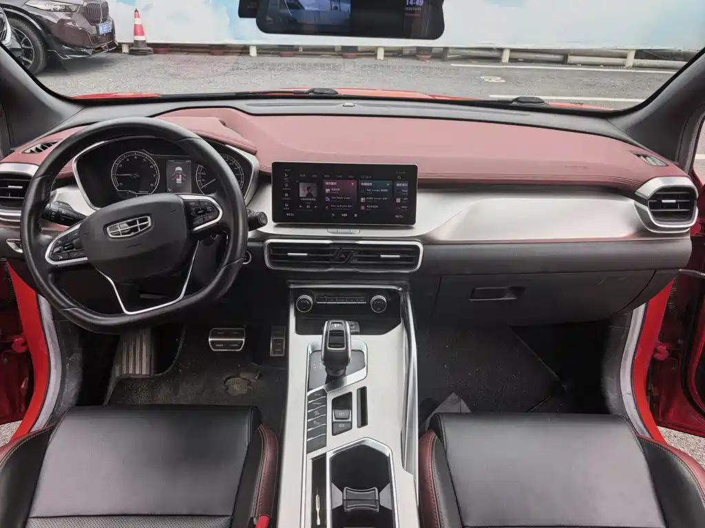 Geely Binyue — миниатюра 5