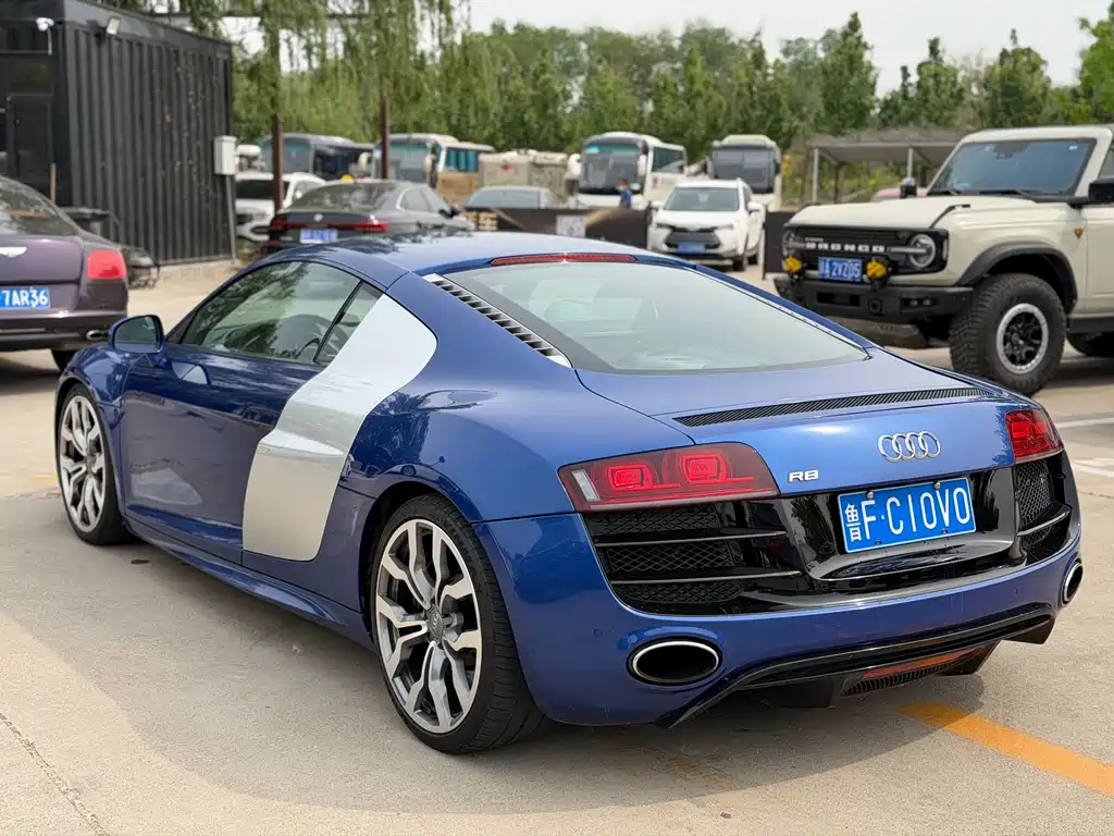 Audi R8 2012 5.2 FSI quattro