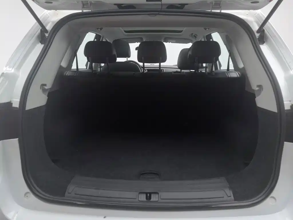Roewe RX5 — миниатюра 16