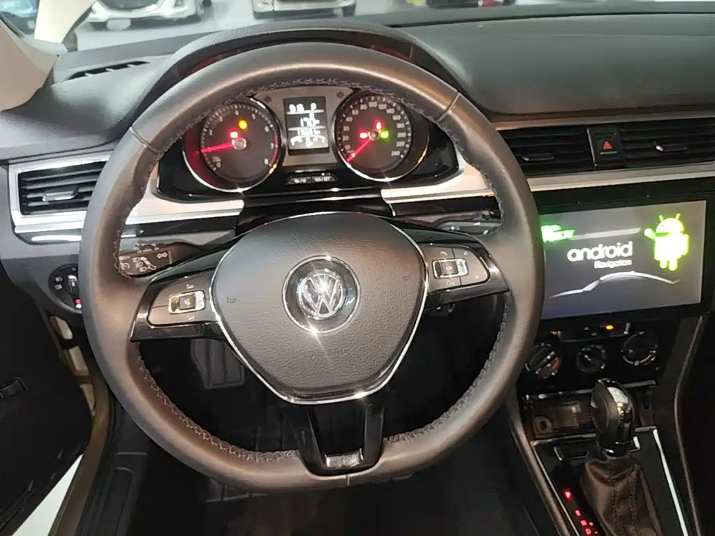 Volkswagen Bora — миниатюра 7