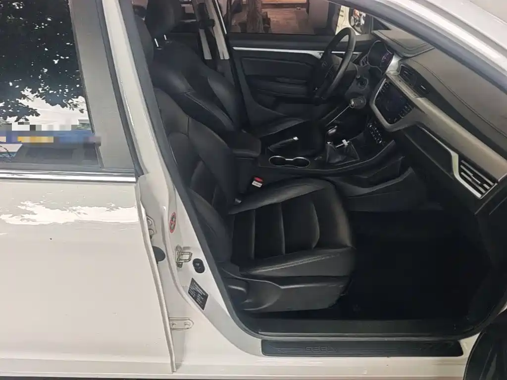 Geely Vision — миниатюра 25