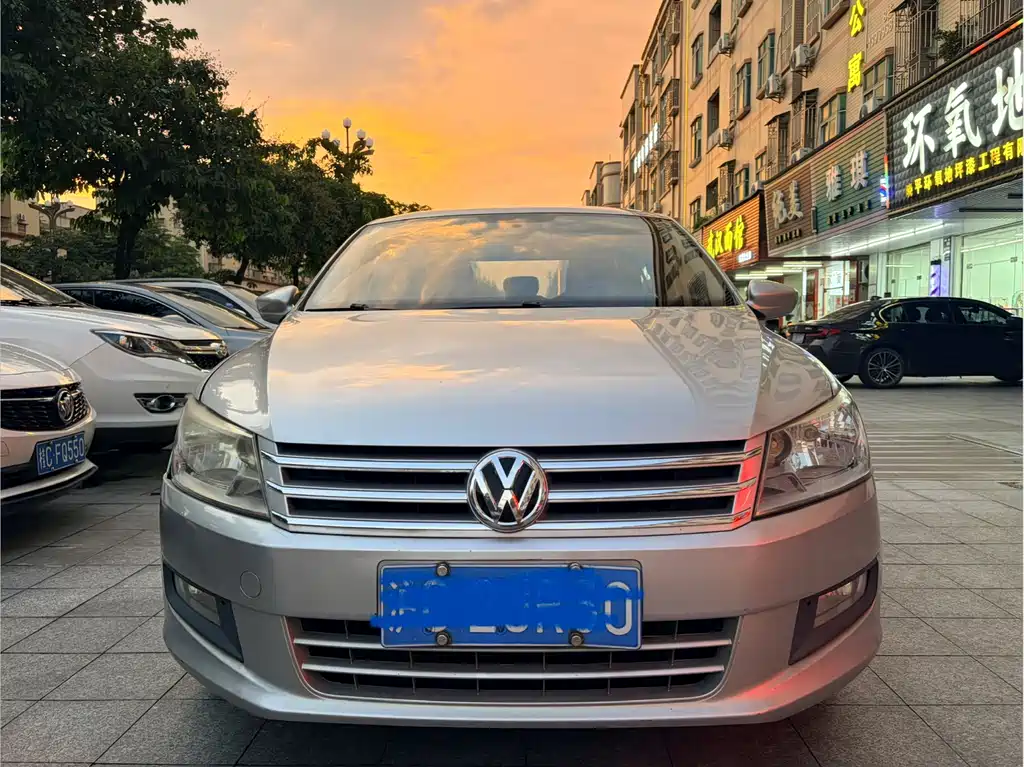 Volkswagen Santana — миниатюра 2