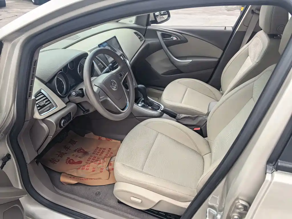 Buick Excelle — миниатюра 7