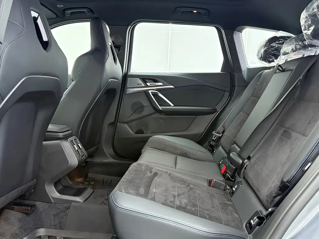 BMW X1 M35Li — миниатюра 11