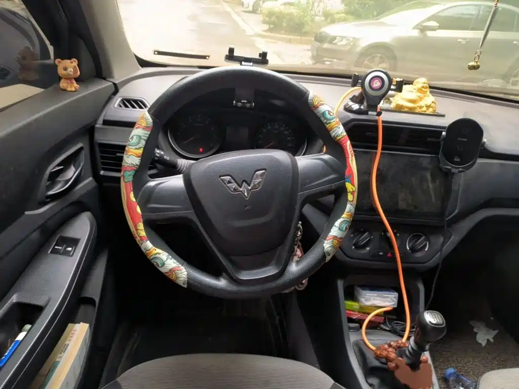 Wuling Hongguang — миниатюра 3