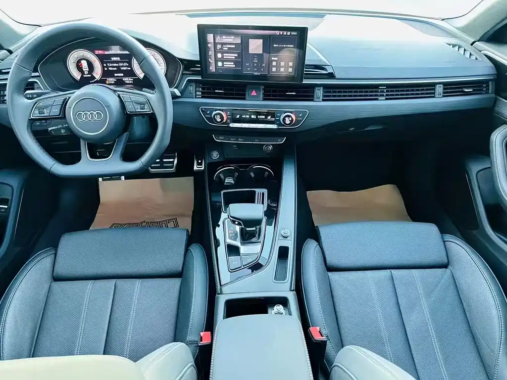 Audi A4L 2023 40 TFSI Luxury