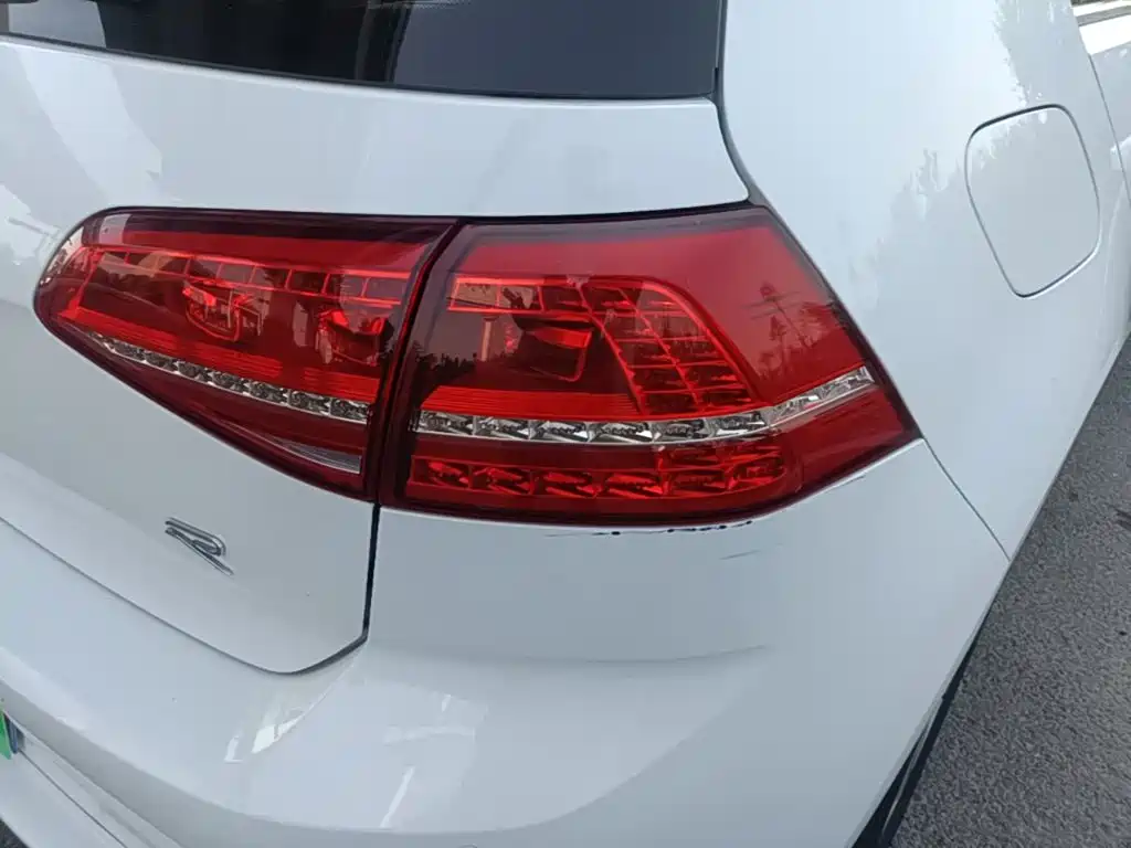 Volkswagen Golf — миниатюра 8