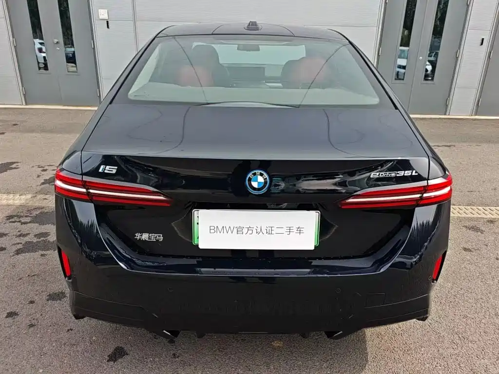 BMW i5 — миниатюра 3