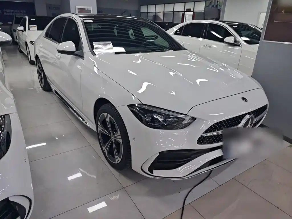 Mercedes-Benz C-Class — миниатюра 7