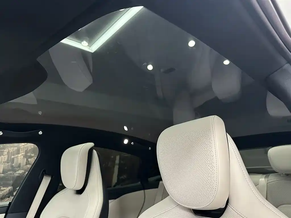 Xiaomi SU7 — миниатюра 12