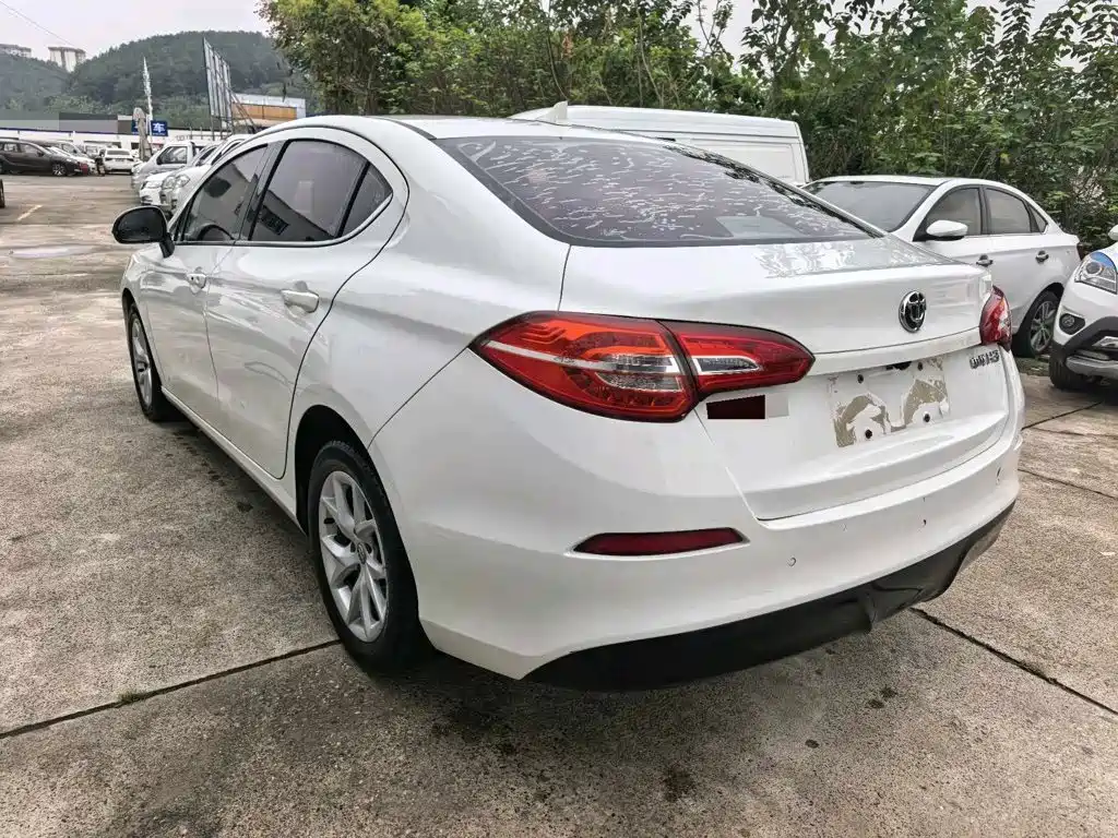 Zhonghua H3 — миниатюра 3