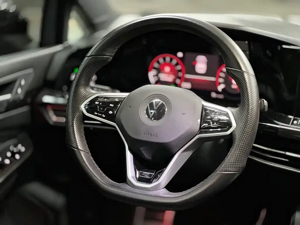 Volkswagen Golf — миниатюра 7