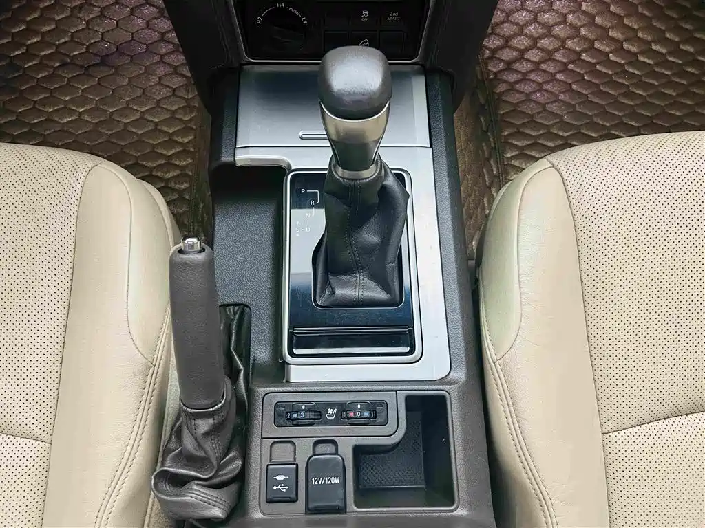 Toyota Prado — миниатюра 17