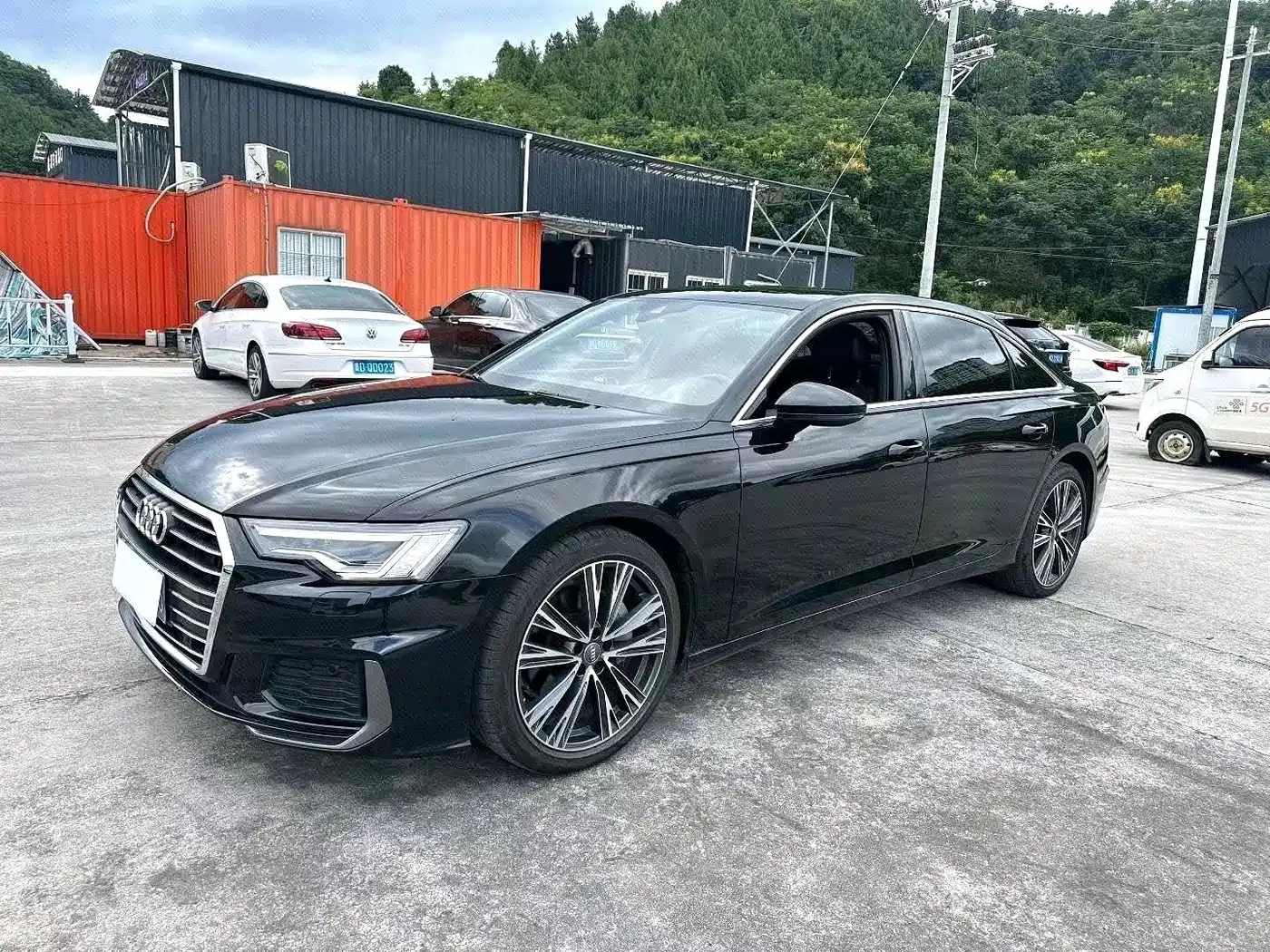 奥迪A6L 2022款 40 TFSI 豪华动感型 2021