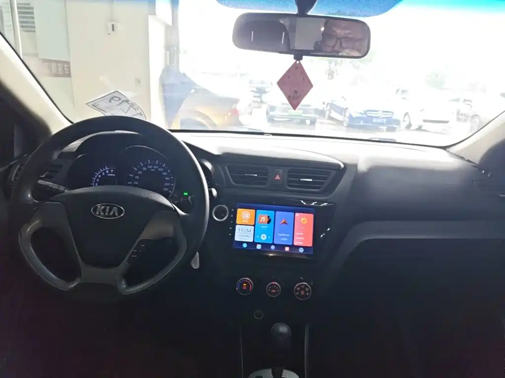 Kia K2 — миниатюра 13
