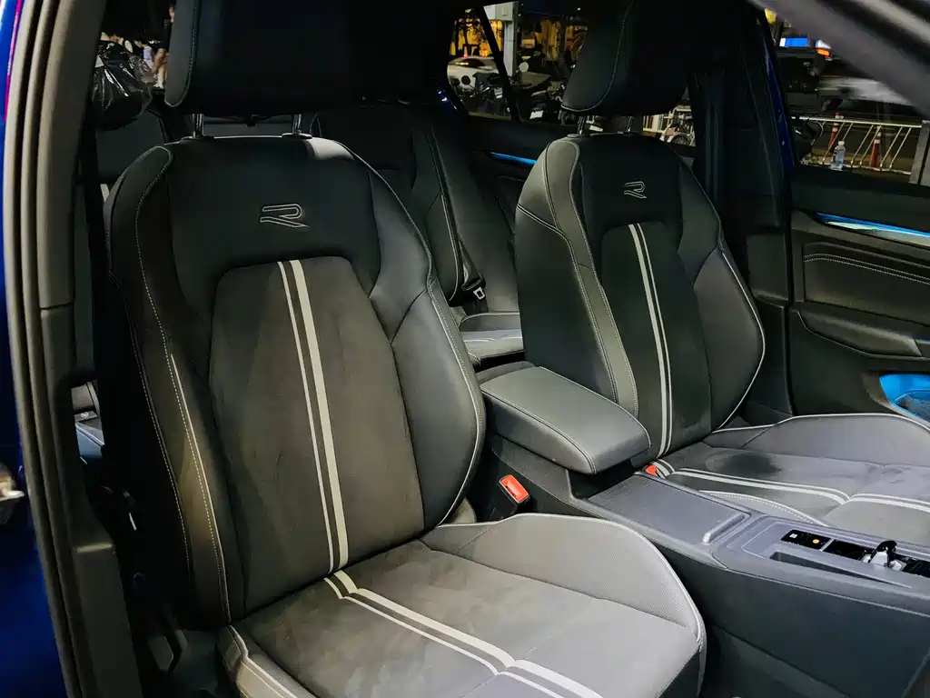 Volkswagen Golf — миниатюра 17