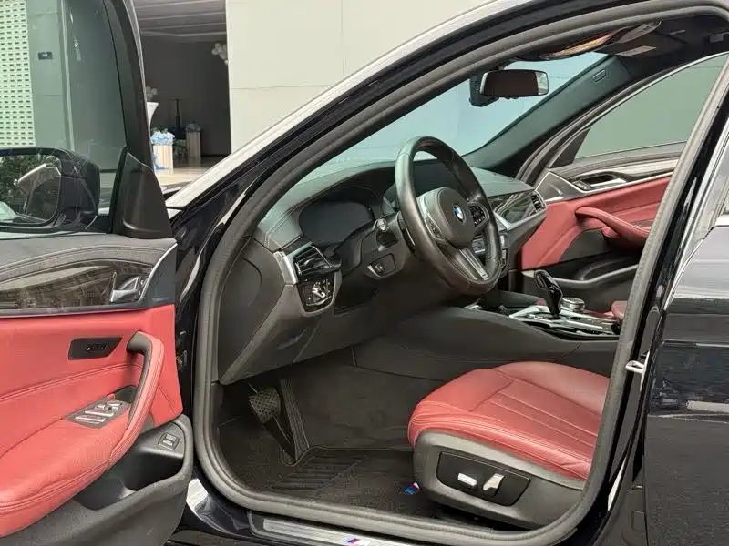 BMW 5 Series — миниатюра 10
