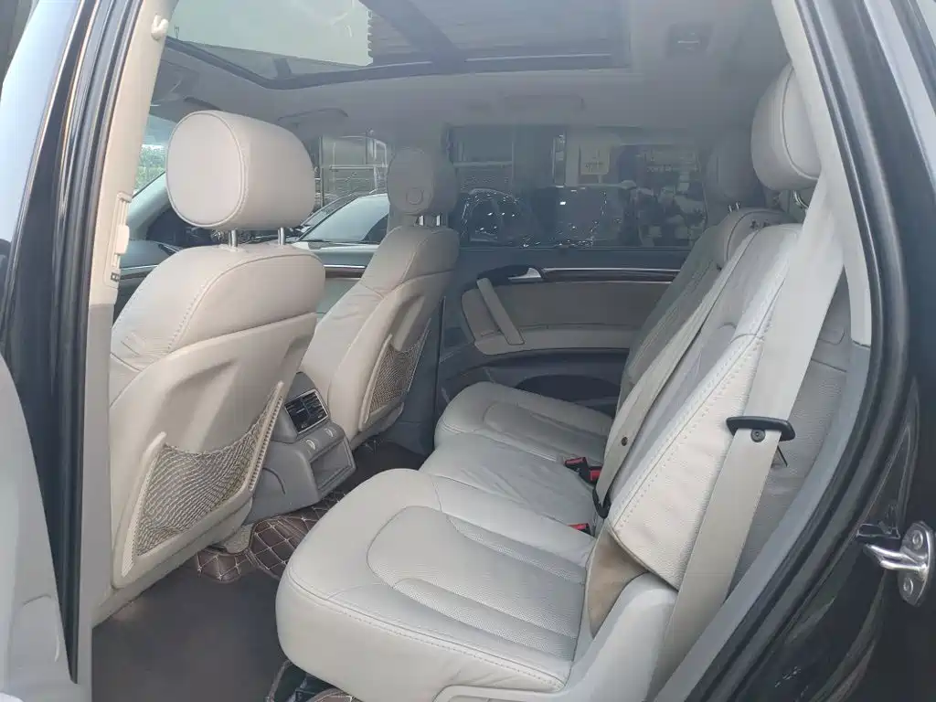 Audi Q7 — миниатюра 7