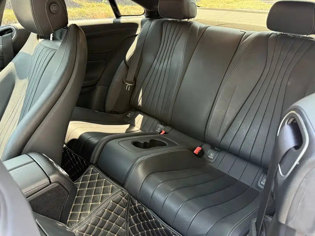 Mercedes-Benz E-Class (Import) — миниатюра 3