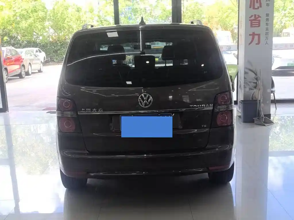 Volkswagen Touran — миниатюра 4