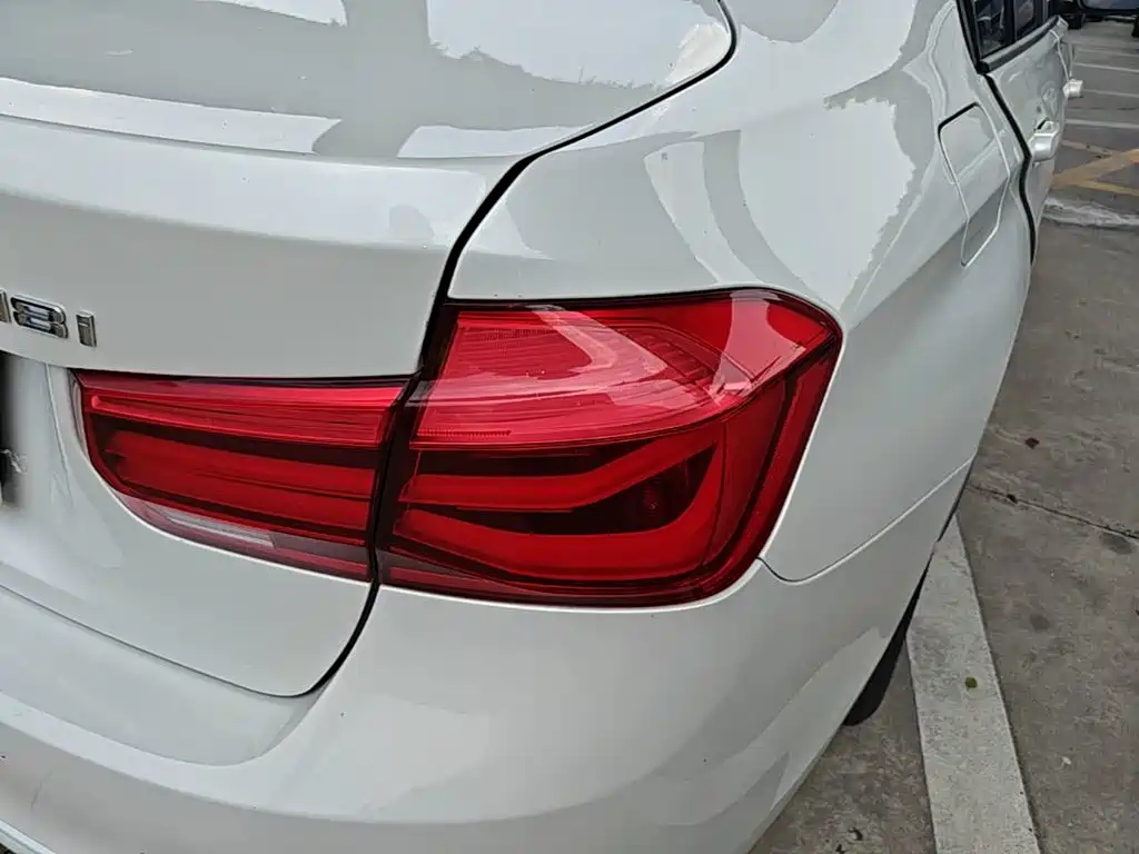 BMW 3 Series — миниатюра 8