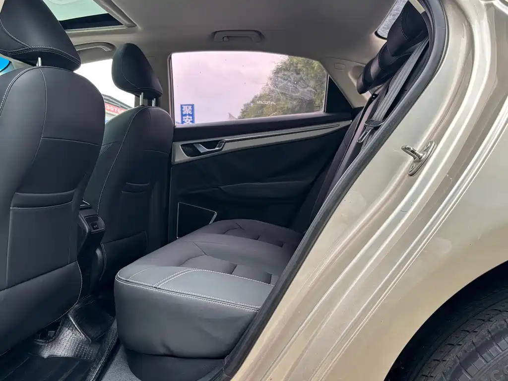 GEELY AUTOMOBILE EMGRAND GL