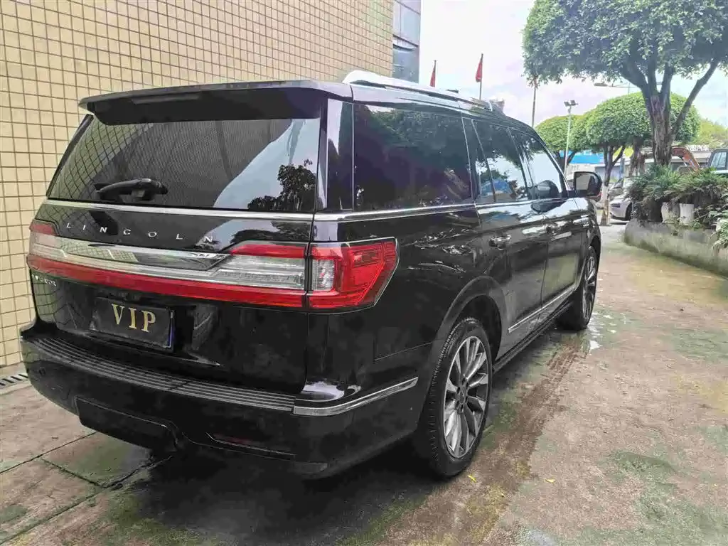 Lincoln Navigator 2018 3.5T V