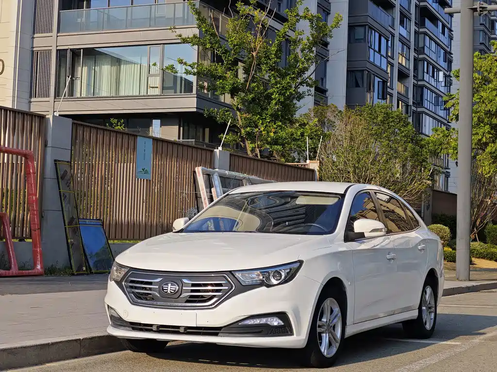 Bestune B30EV