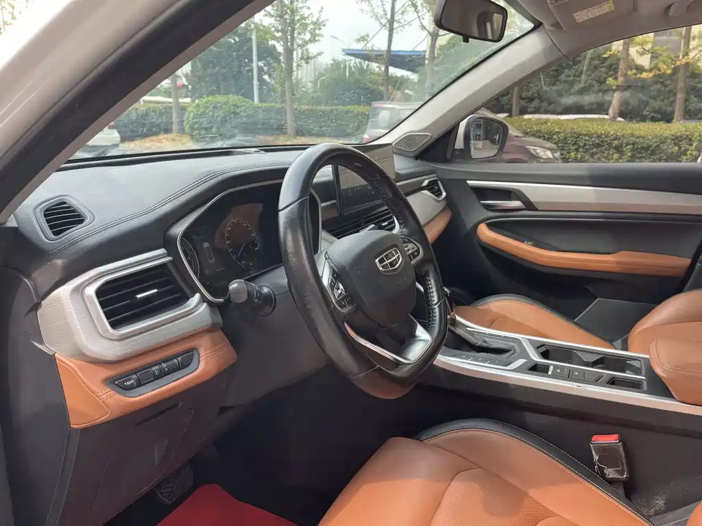 Geely Vision X6 — миниатюра 10
