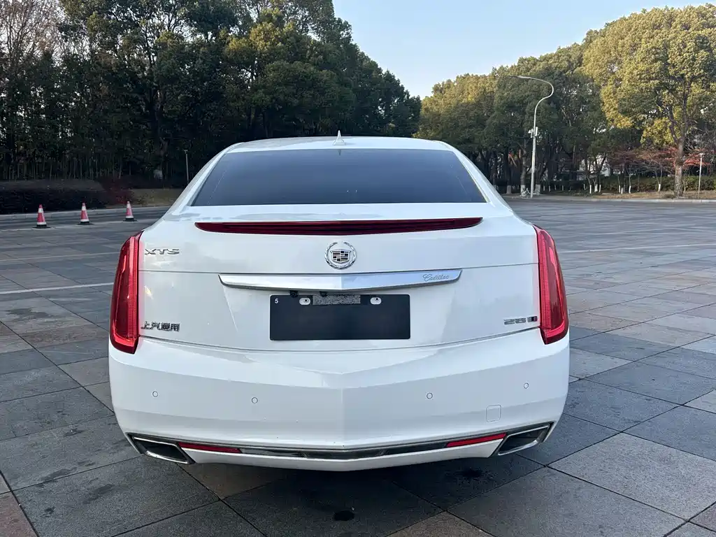 Cadillac XTS — миниатюра 5