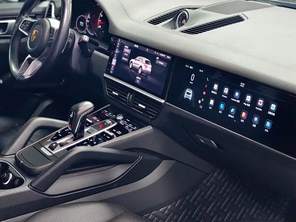 Porsche Cayenne — миниатюра 12