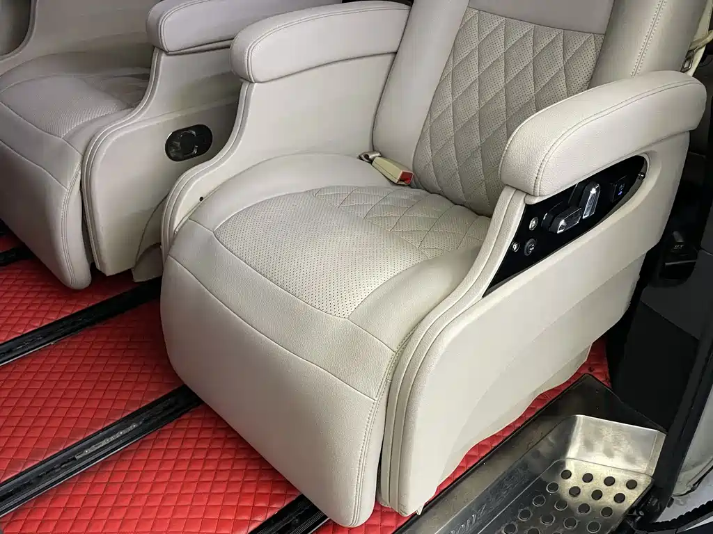 Mercedes-Benz Vito — миниатюра 11