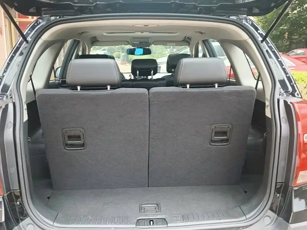 Chevrolet Captiva — миниатюра 19