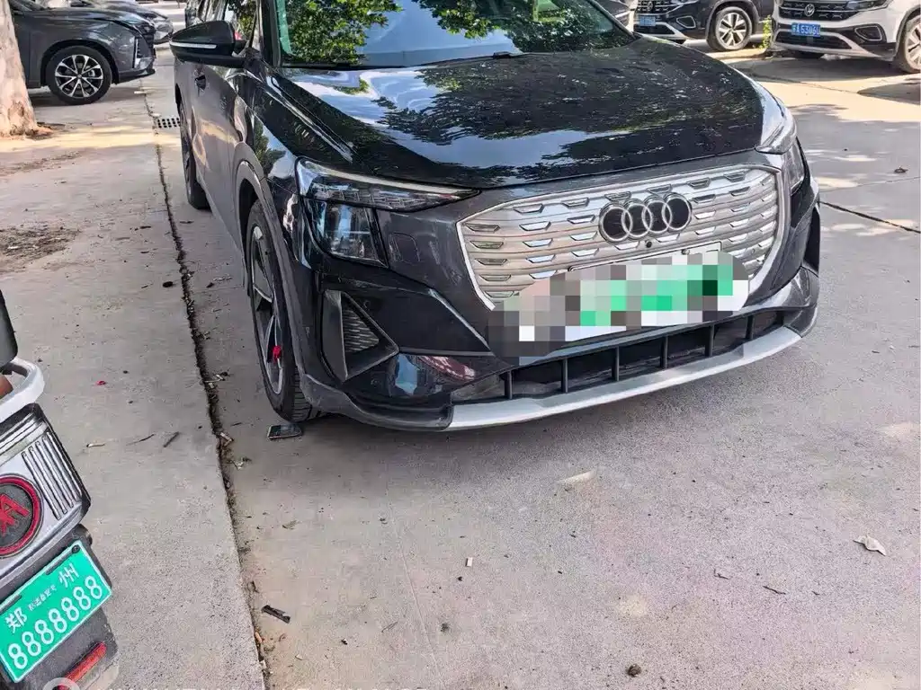 Audi Q5 e-tron — миниатюра 3