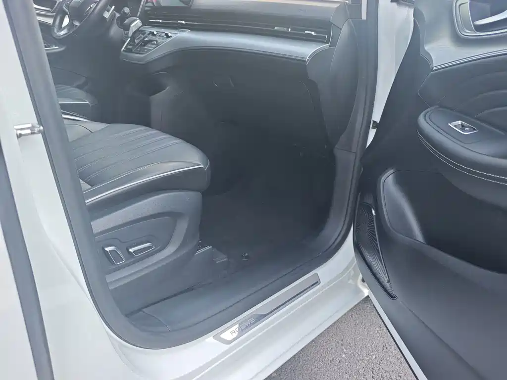 Roewe iMAX8 — миниатюра 19