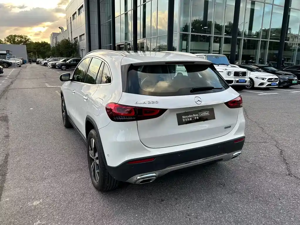 Mercedes-Benz GLA — миниатюра 7