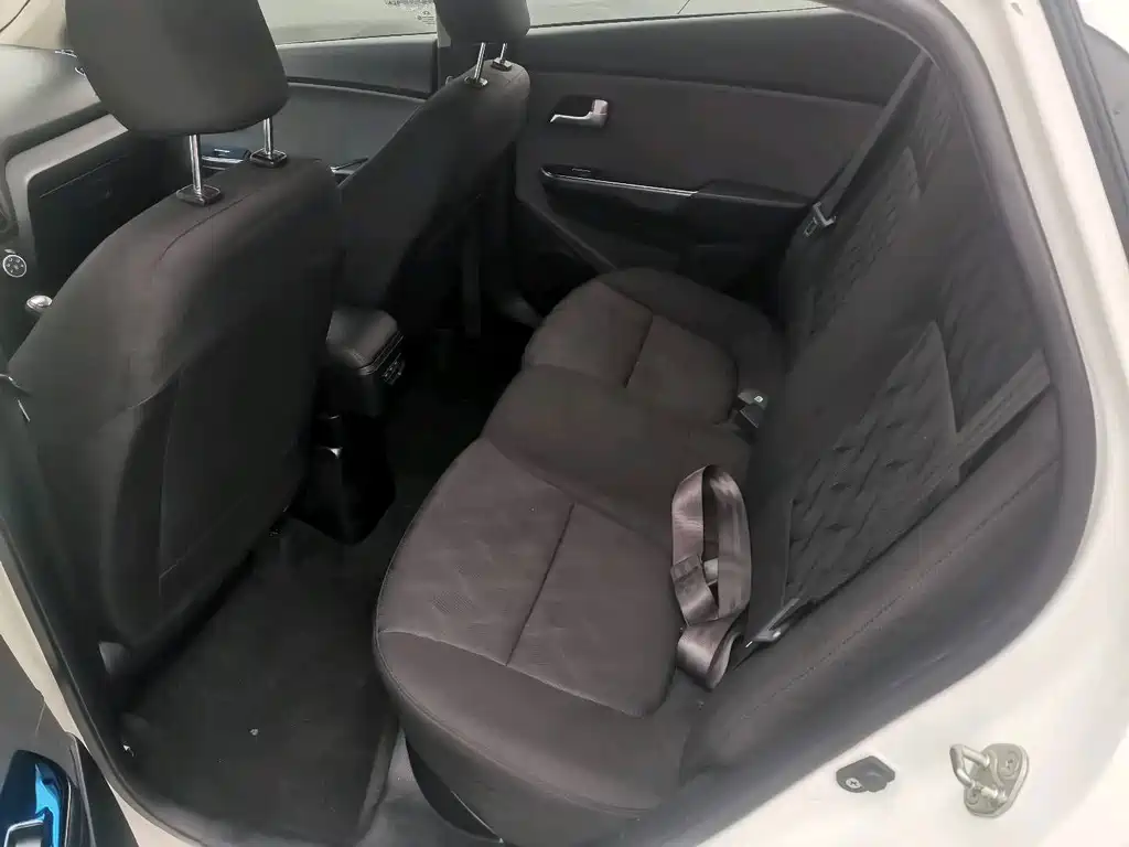Kia K2 — миниатюра 3
