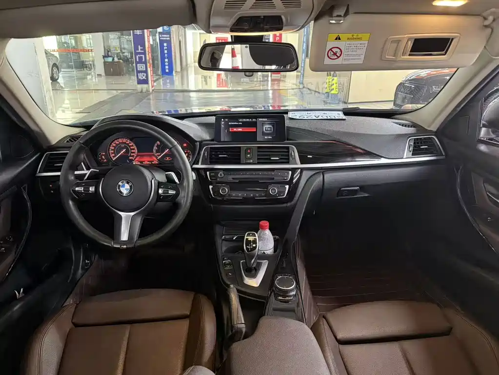 BMW 3 Series — миниатюра 7